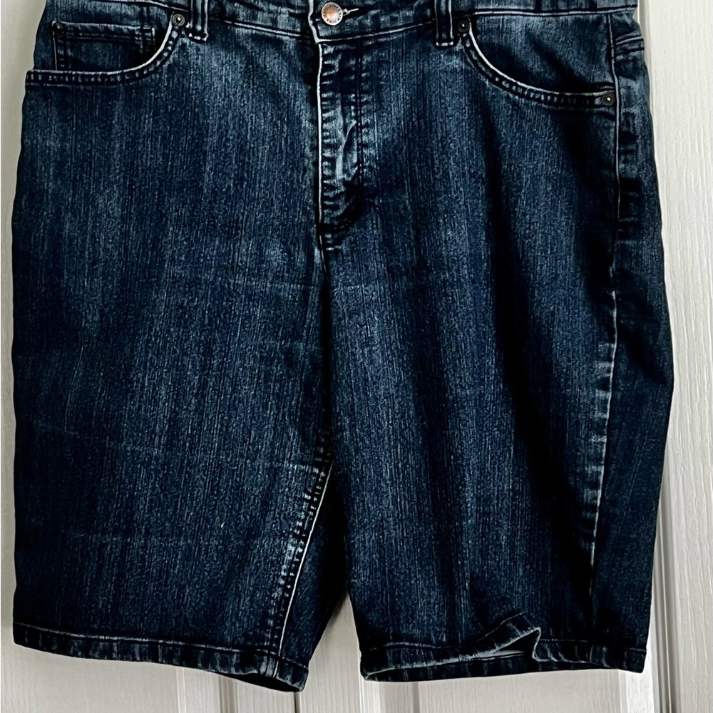 JONES NEW YORK WOMENS BERMUDA SHORTS, DENIM, SIZE 14